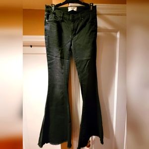 NWT Free people's bell bottom jeans 👖